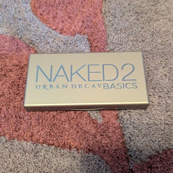 New Urban Decay Naked 2 mini Eyeshadow Palette - Picture 2 of 4
